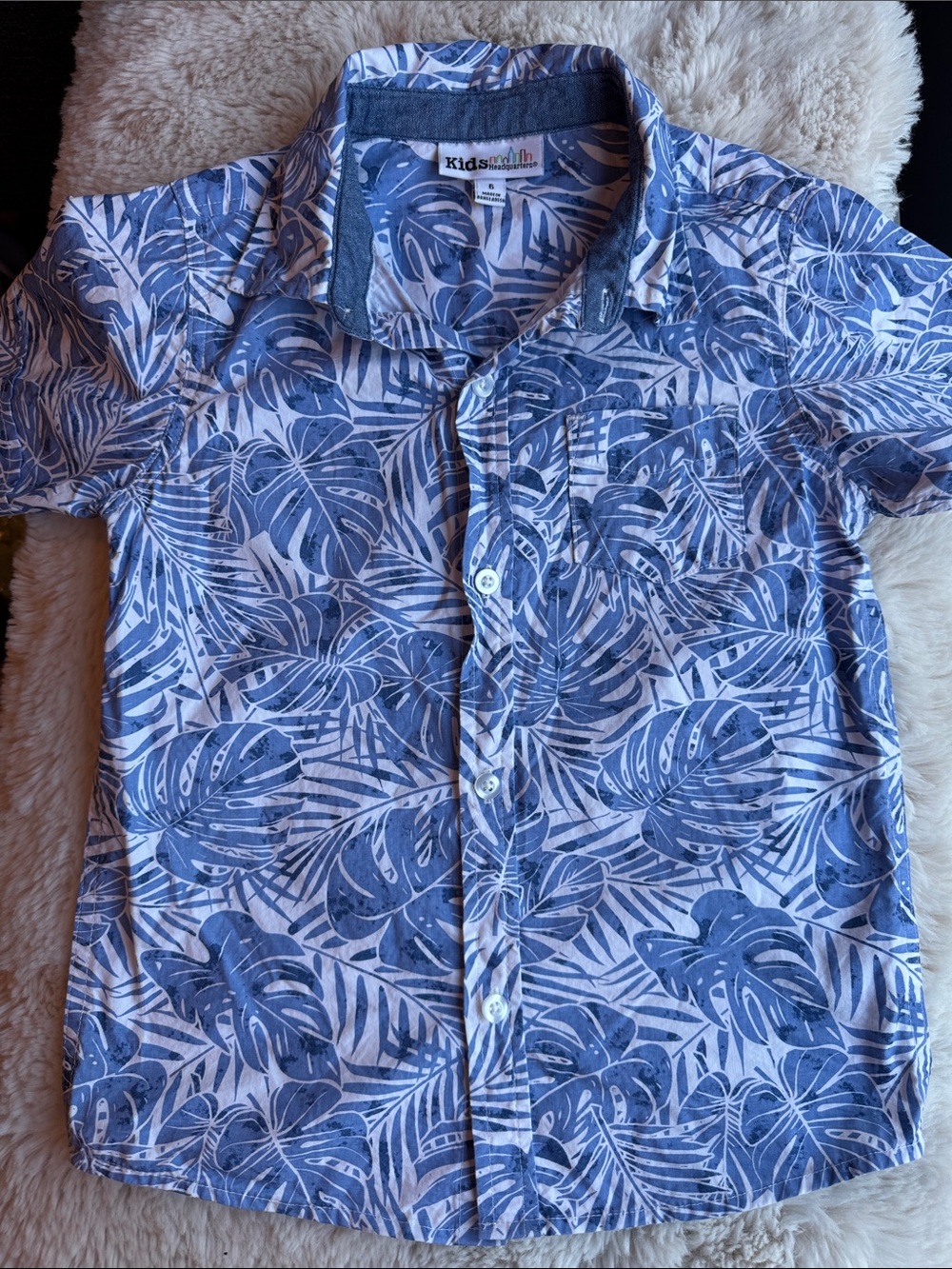 Kids Headquarters size 6 Button-Up Shirt with Blue Tropical Leaf Print